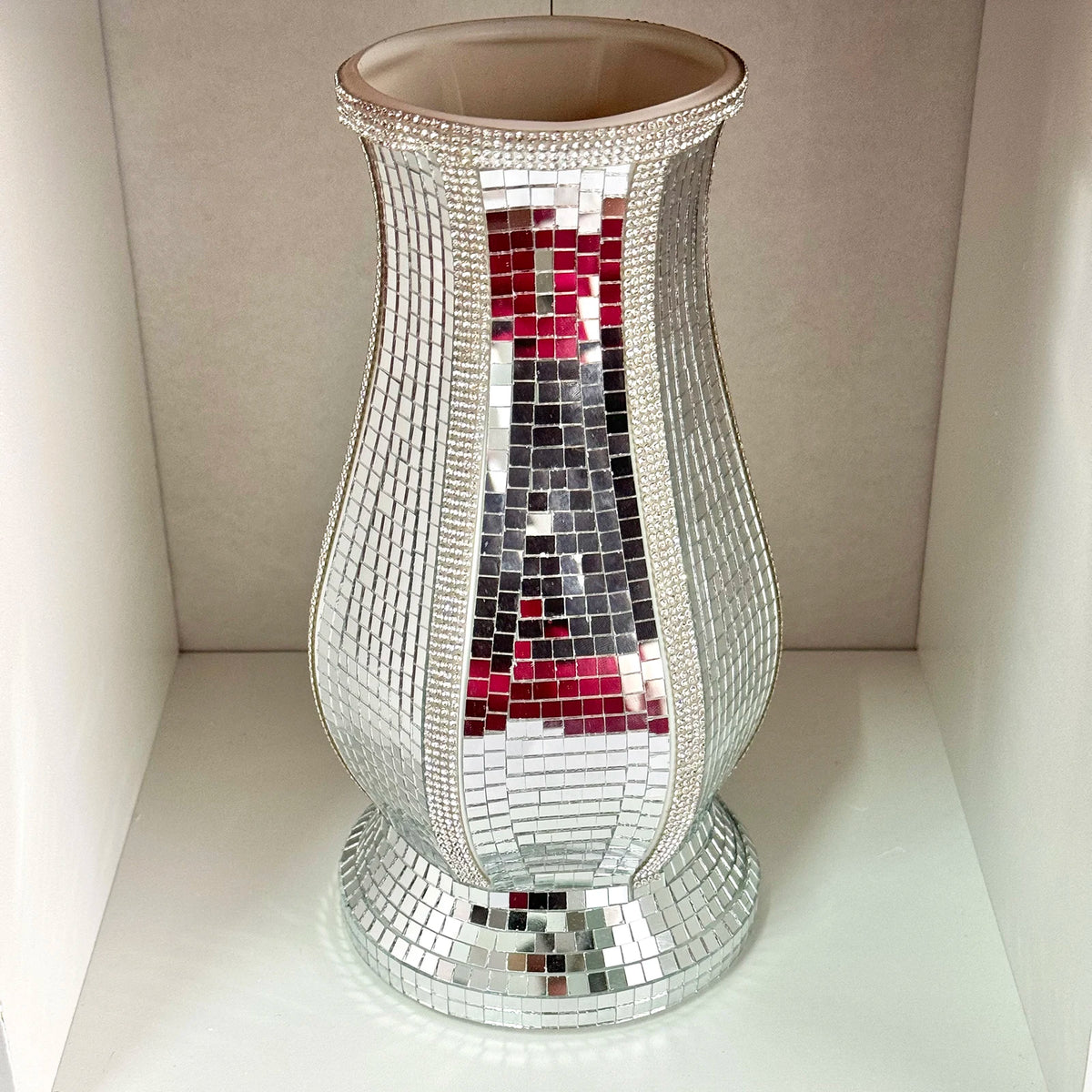 Silver Mirrored Decorative Vase – 24 cm
