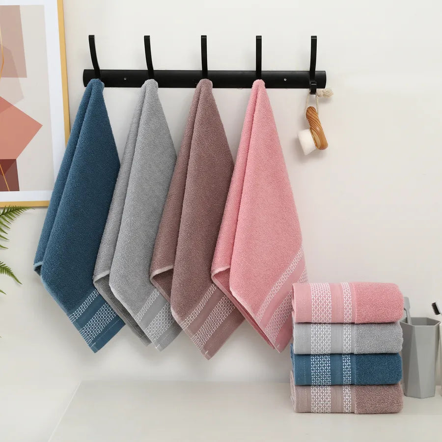 One Piece 100% Cotton Towel, Geometric Pattern Design, 35*75cm/13.8*29.5in, GSM400, Soft Absorbent Quick-dry Towel