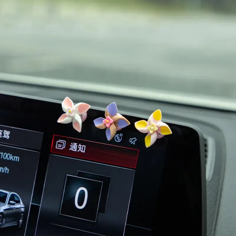 Creative Rotating Mini Windmill Decorations Car Dashboard Ladies Cute Resin Decorations Modern Style Small Gadget Ornaments