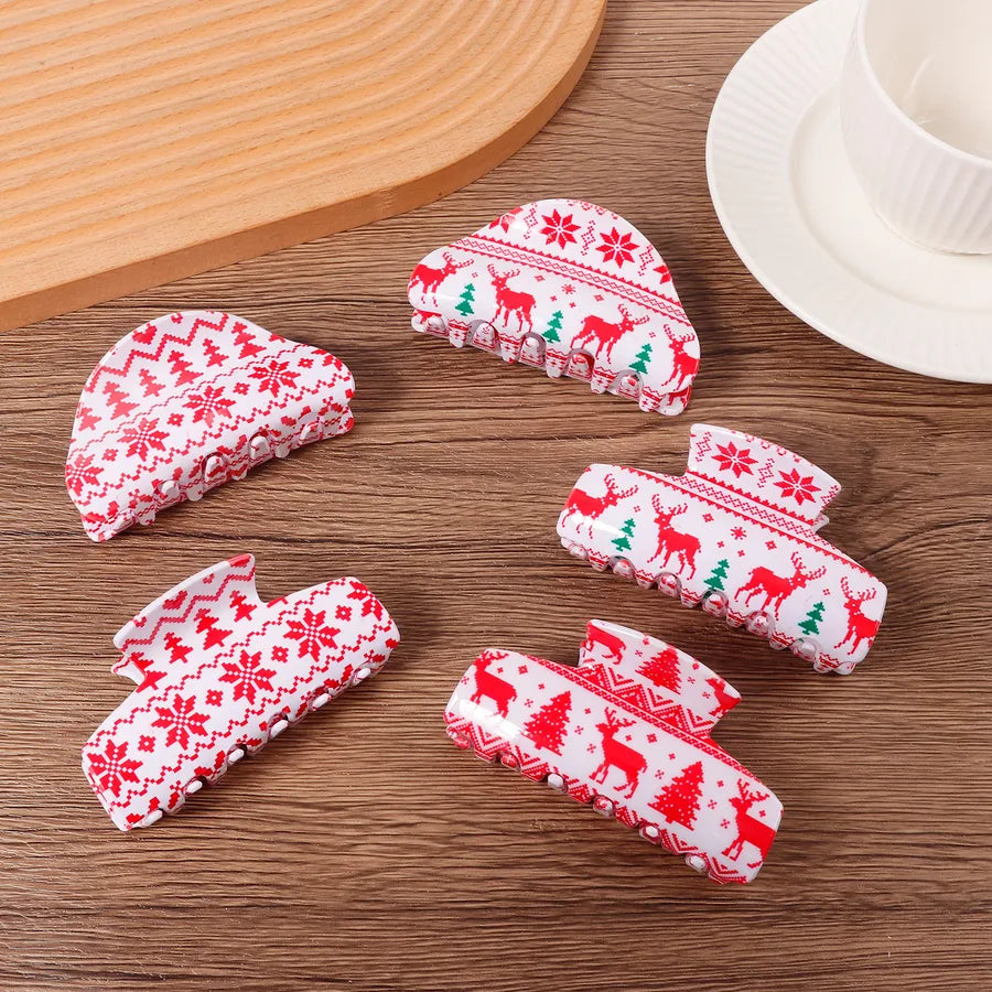 Stylish holiday hair accessories Christmas hat pattern